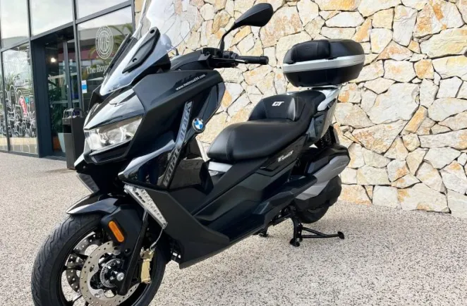 BMW 400 GT Euro 5 + top case