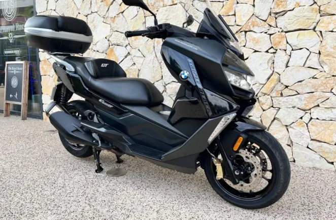 BMW 400 GT Euro 5 + top case