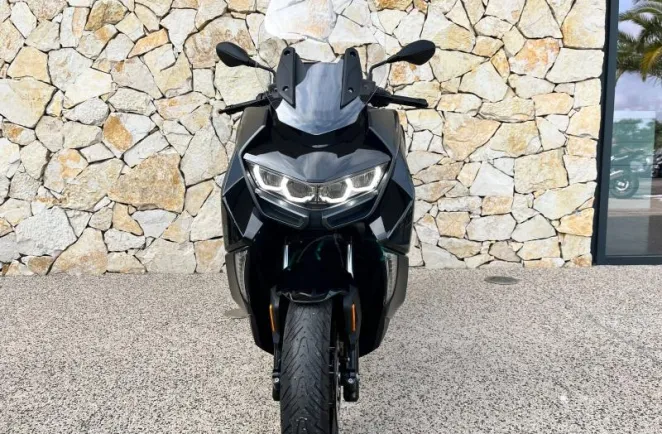 BMW 400 GT Euro 5 + top case