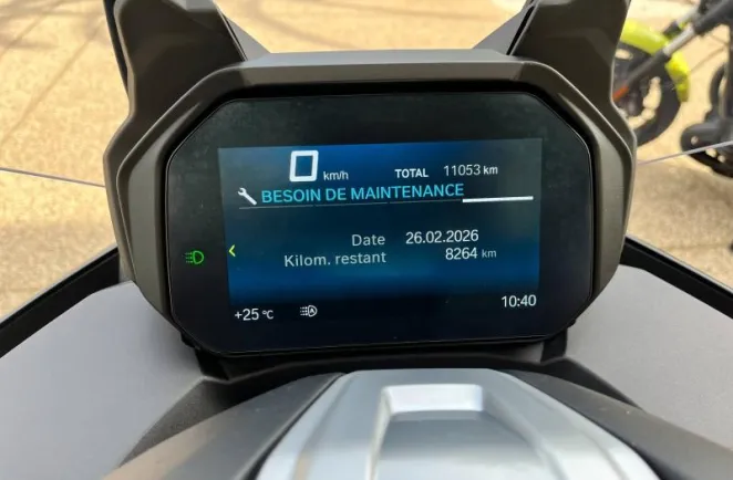 BMW 400 GT Euro 5 + top case