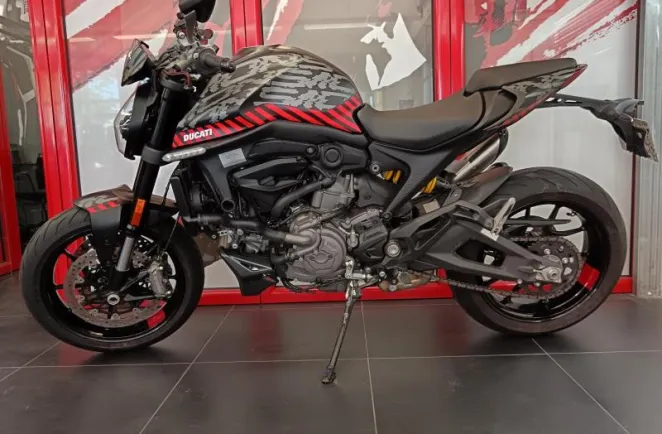 DUCATI Monster+ 937