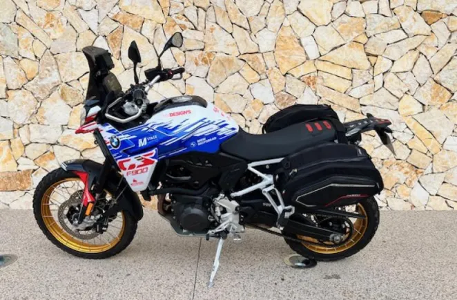 BMW F 900 GS