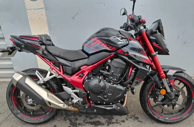 HONDA 750 Hornet A2