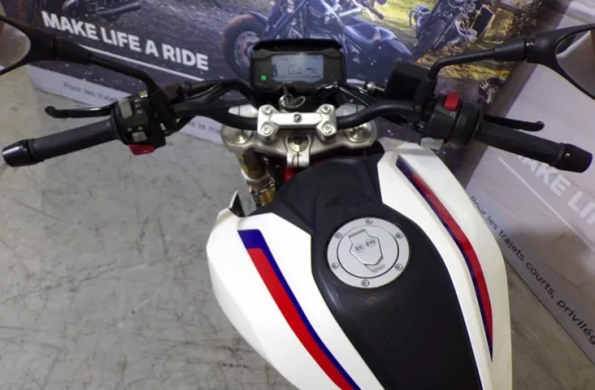 BMW G 310 R