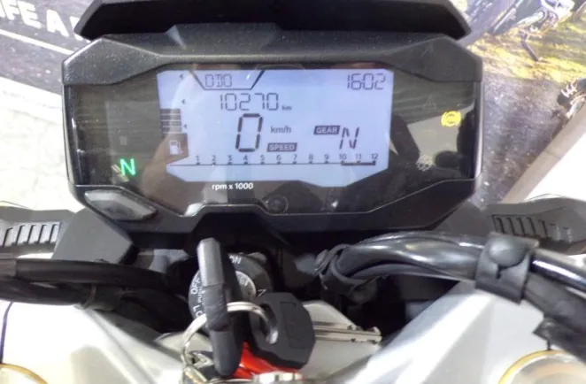 BMW G 310 R