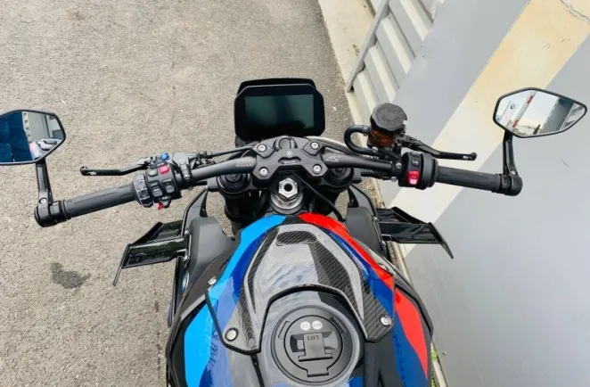 BMW 1000 R