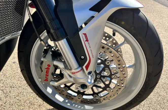 MV-AGUSTA 1090 RR  ABS