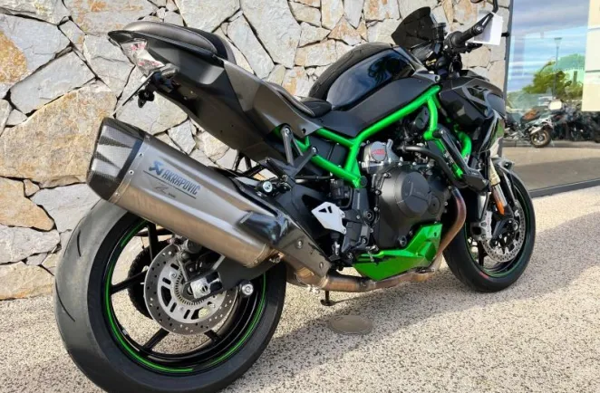 KAWASAKI 1000 H2 SE 2023 VERSION PERFORMANCE