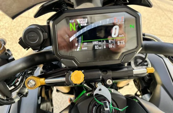 KAWASAKI 1000 H2 SE 2023 VERSION PERFORMANCE