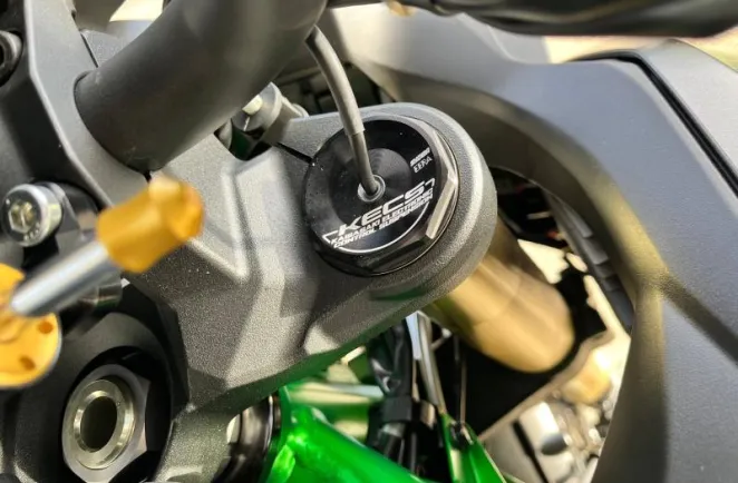 KAWASAKI 1000 H2 SE 2023 VERSION PERFORMANCE