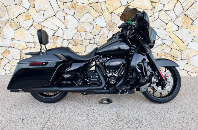 HARLEY-DAVIDSON TOURING 1868 Noir 2020