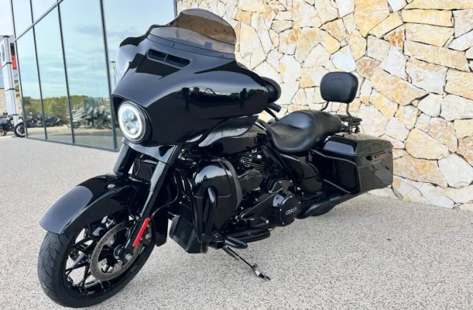 HARLEY-DAVIDSON TOURING 1868 Noir 2020