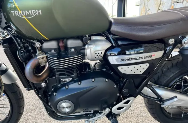 TRIUMPH 1200 XC