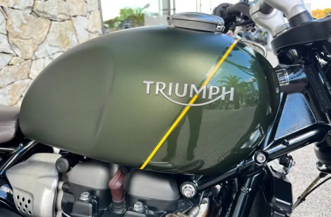 TRIUMPH 1200 XC