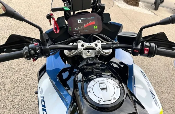 BMW 1000 XR full pack + top case