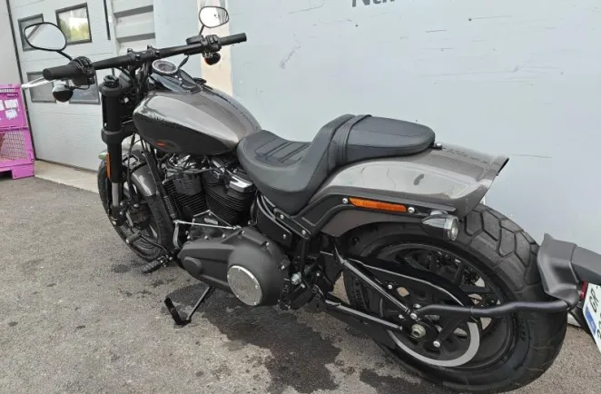 HARLEY-DAVIDSON Softail Fat Bob 1868 Noir 2023