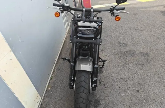 HARLEY-DAVIDSON Softail Fat Bob 1868 Noir 2023