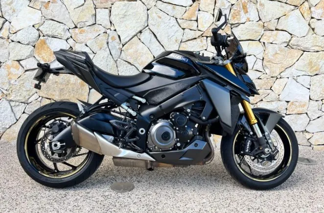SUZUKI 1000 2023 + OPTIONS