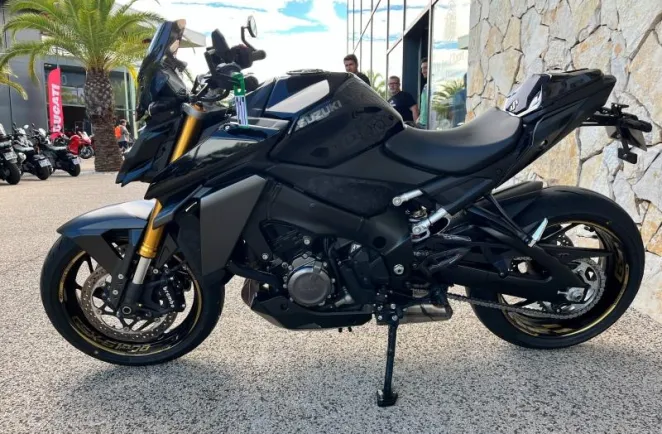 SUZUKI 1000 2023 + OPTIONS