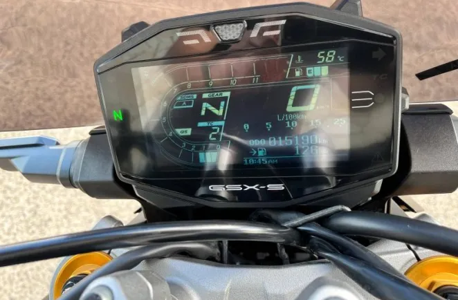 SUZUKI 1000 2023 + OPTIONS