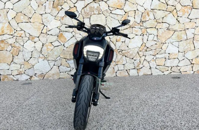 DUCATI Diavel 1200 Carbon ABS 2017