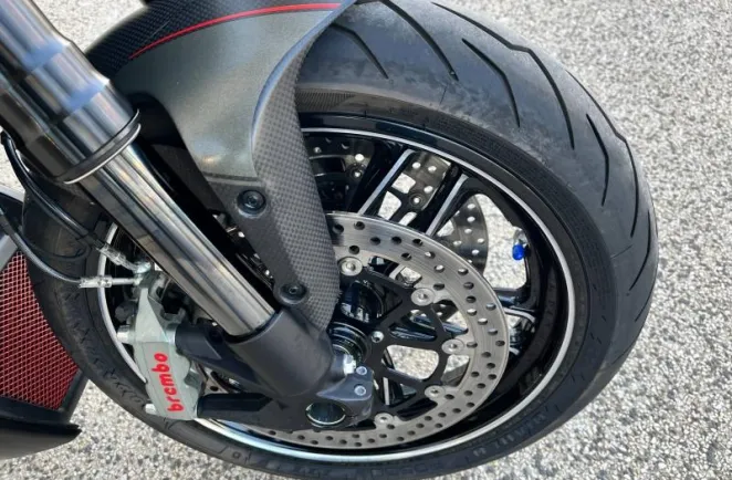 DUCATI Diavel 1200 Carbon ABS 2017