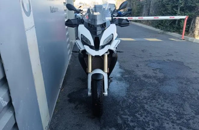 BMW S 1000 XR