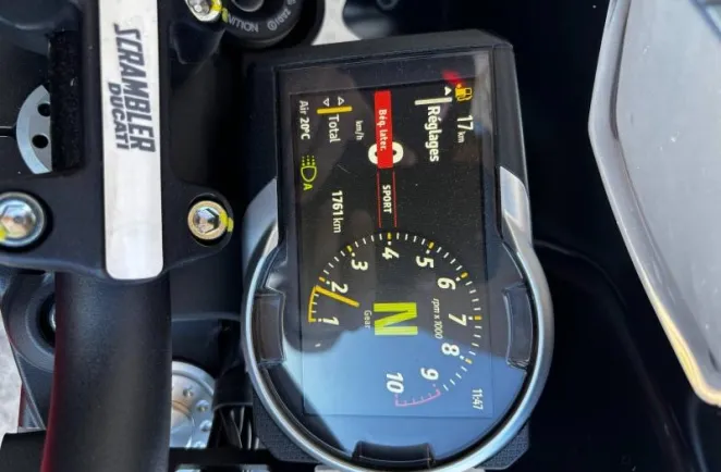 DUCATI Scrambler 800 Full Throttle