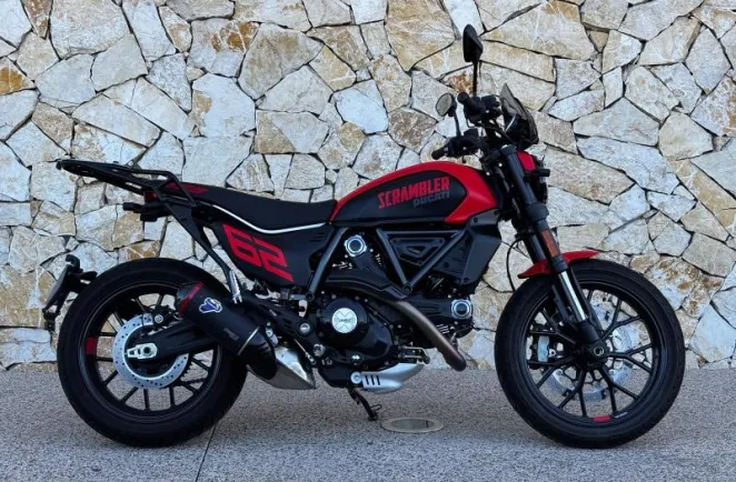 DUCATI Scrambler 800 Full Throttle