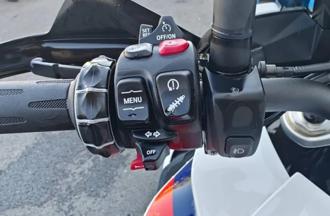 BMW S 1000 XR