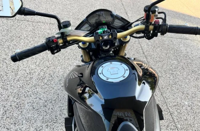 HONDA 1000 R 2011