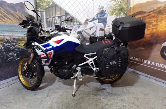 BMW F 900 GS