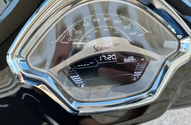 VESPA 300 ABS-ASR + OPTIONS PIAGGIO