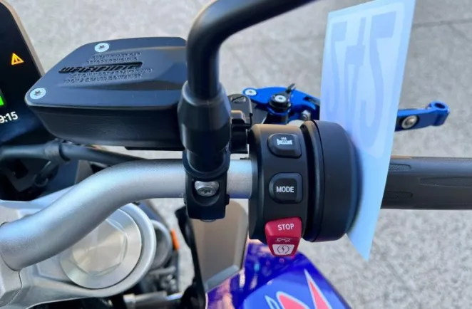 BMW 900 R FINITION PRO 105 CV