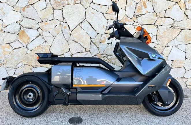 BMW CE04 15kw finition pro, chargeur rapide