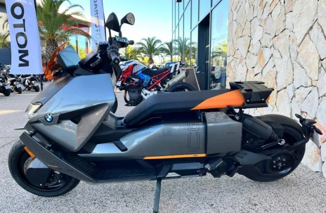 BMW CE04 15kw finition pro, chargeur rapide