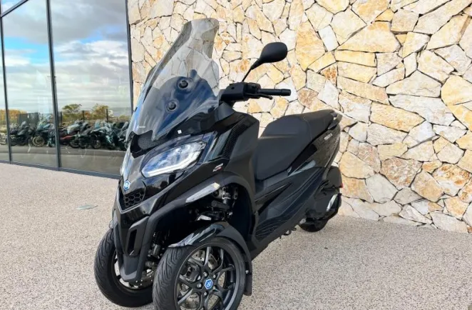 PIAGGIO 400 HPE