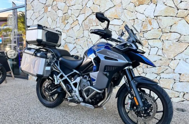 TRIUMPH 1200 GT Explorateur full options