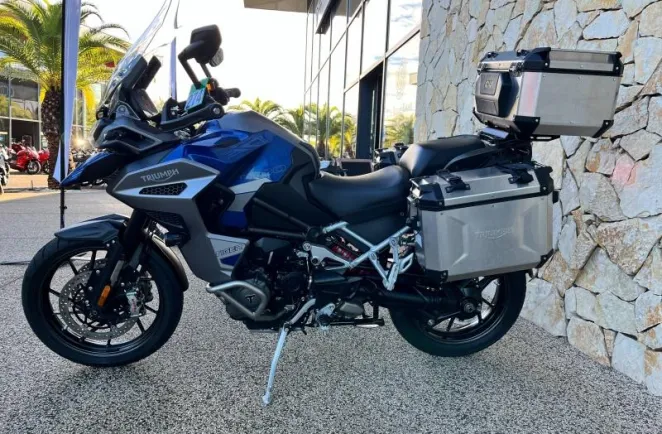 TRIUMPH 1200 GT Explorateur full options