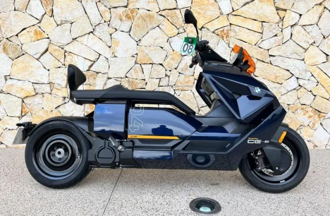 BMW E04  11KW 125CM3 CE04 CE-04