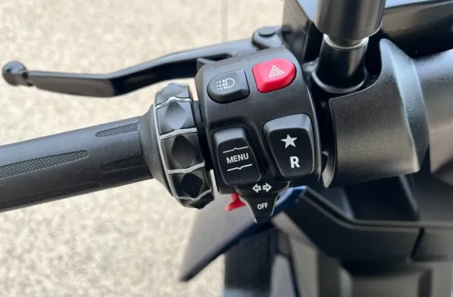 BMW E04  11KW 125CM3 CE04 CE-04