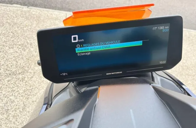 BMW E04  11KW 125CM3 CE04 CE-04