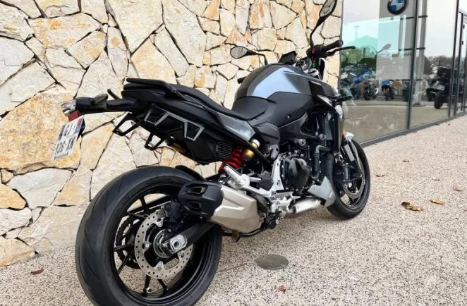 BMW 900 R 105CV