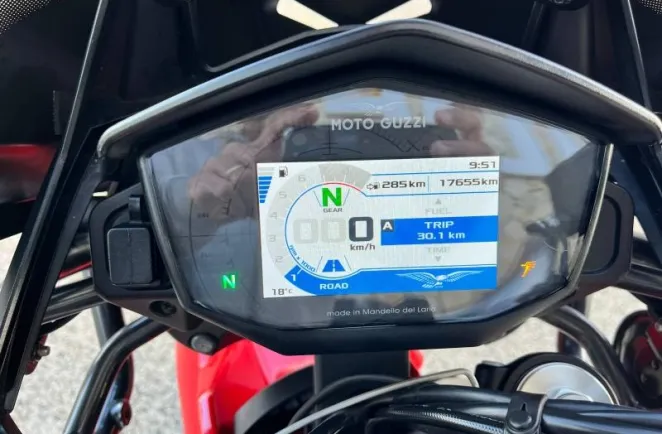 MOTO-GUZZI 850 ABS + TC full options