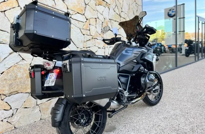 BMW 1250 GS TRIPLE BLACK FULL OPTION