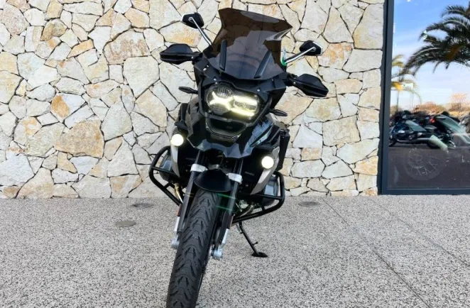 BMW 1250 GS TRIPLE BLACK FULL OPTION
