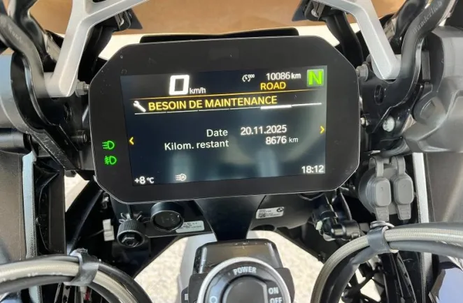 BMW 1250 GS TRIPLE BLACK FULL OPTION