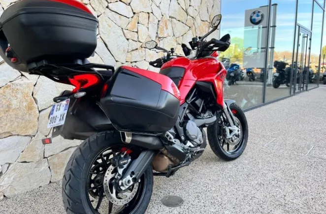 DUCATI V2 S 937 2024 Garantie jusqu'a 2028