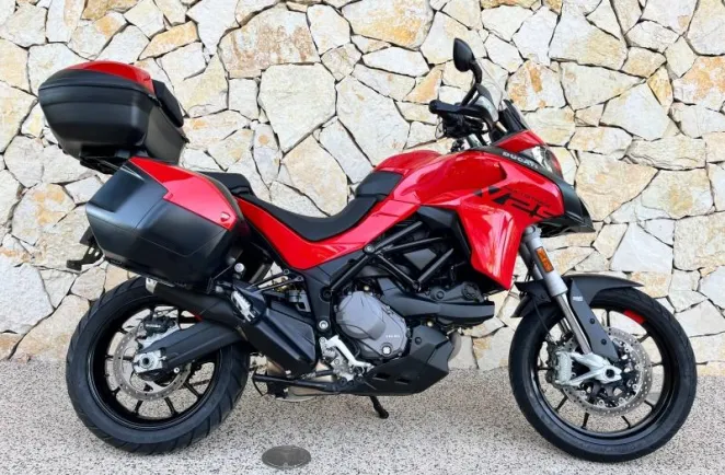 DUCATI V2 S 937 2024 Garantie jusqu'a 2028