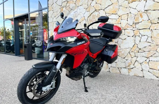 DUCATI V2 S 937 2024 Garantie jusqu'a 2028